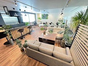 コワーキングスペース いいオフィス天神川 by UpStairs